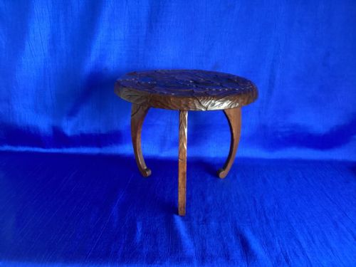 ANTIQUE LIBERTY AND CO CARVED DISPLAY TABLEPLANT STAND - ADDITIONAL PHOTO 9