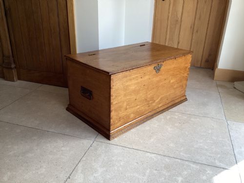 ANTIQUE GEORGIAN OAK STORAGE BOX - ADDITIONAL PHOTO 4