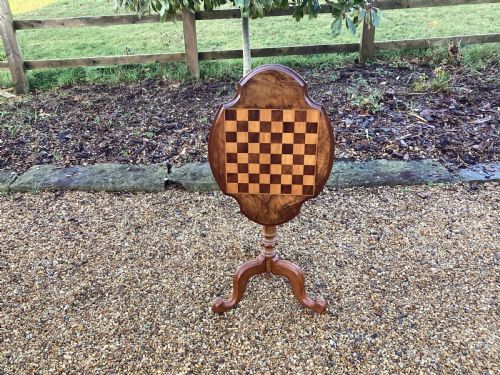 VICTORIAN WALNUT TILT TOP CHESS TABLE - ADDITIONAL PHOTO 2