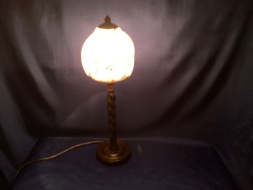 EDWARDIAN BARLEY TWIST OAK TABLE LAMP - ADDITIONAL PHOTO 1