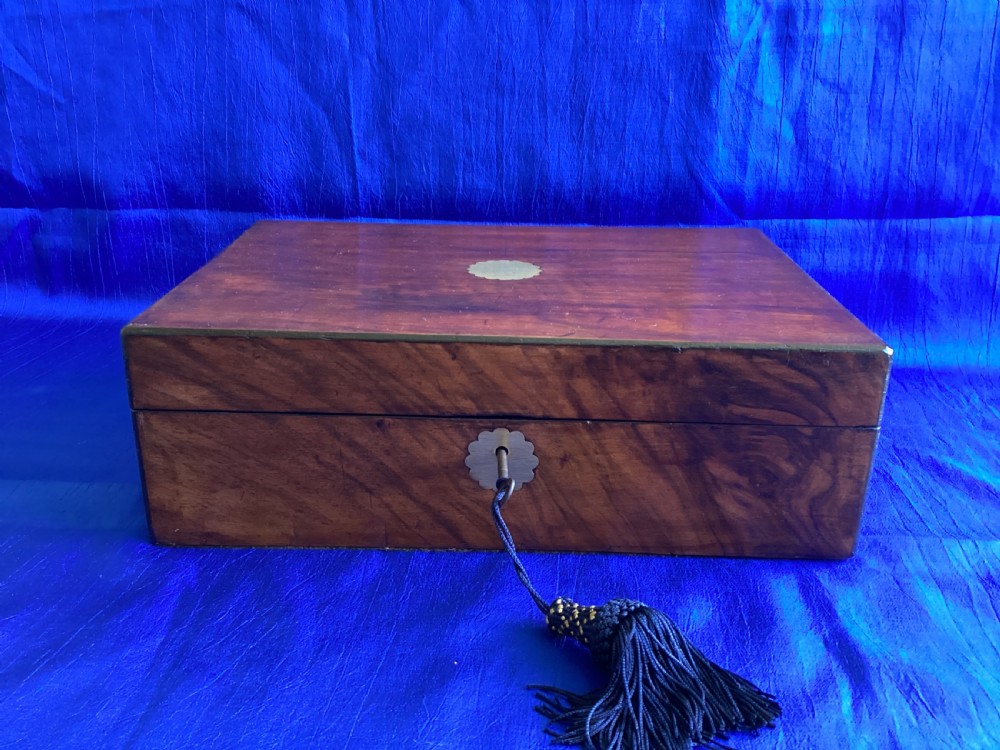 Victorian walnut trinket keepsake box