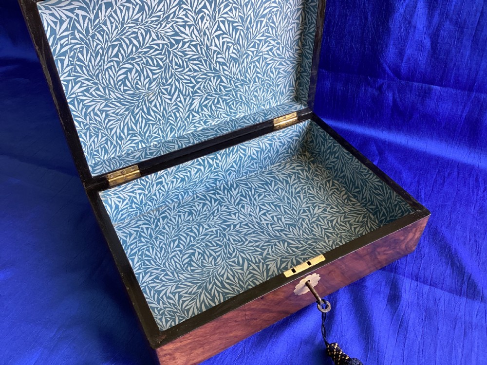 Victorian walnut trinket keepsake box View VI