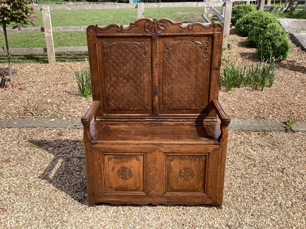 Victorian French country oak settle