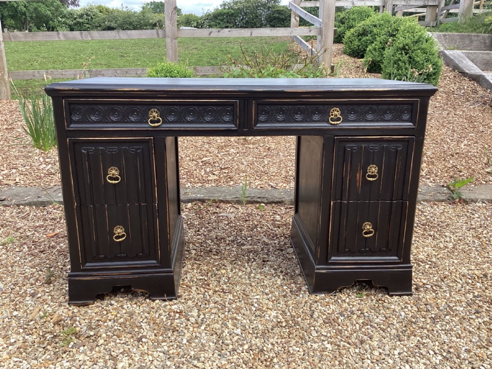 Vintage black ‘ shabby chic ‘  ladies kneehole  desk