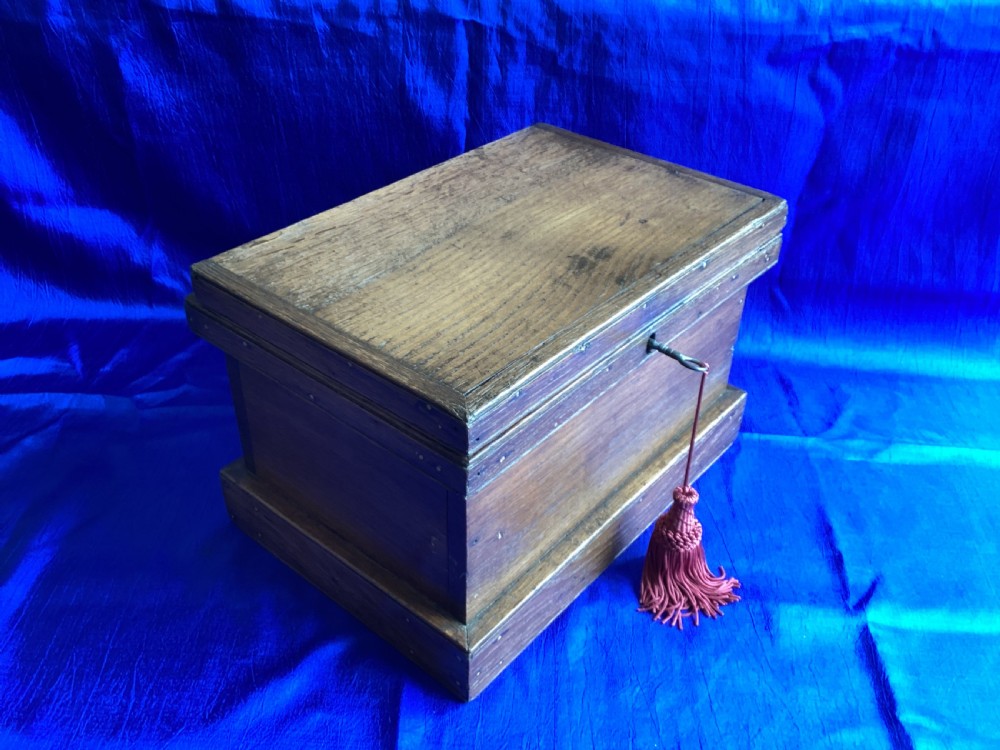 Antique oak keepsake box View II