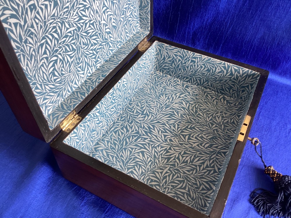 Victorian burr walnut parquetry keepsake box View VI