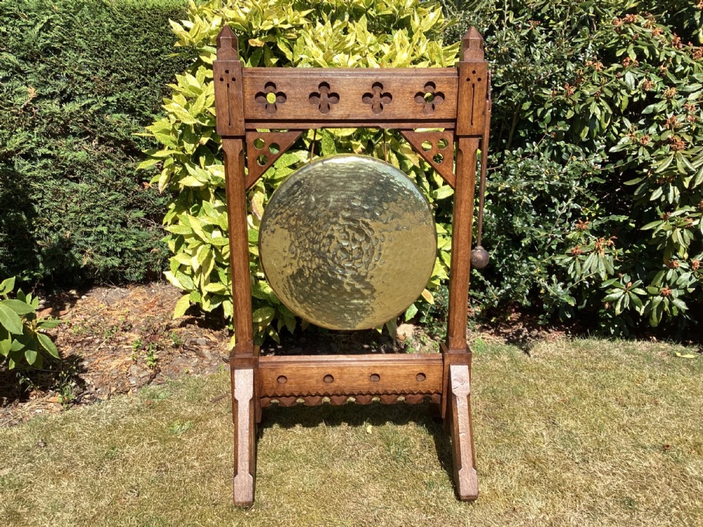Victorian Arts and Crafts oak dinner gong