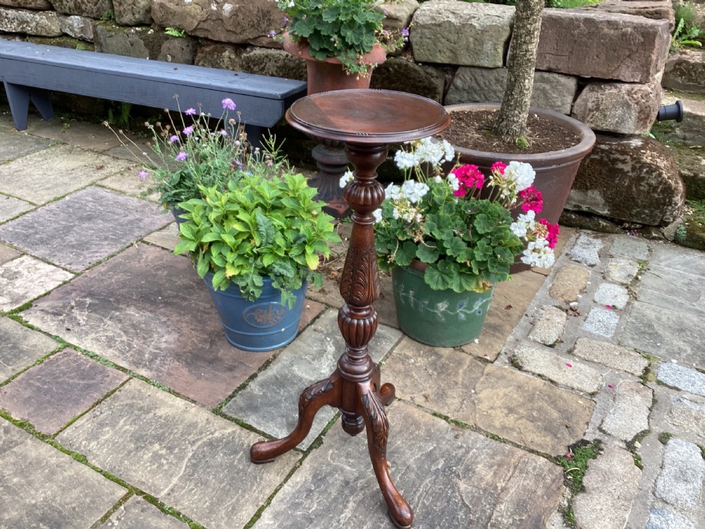 Victorian mahogany jardiniere stand
