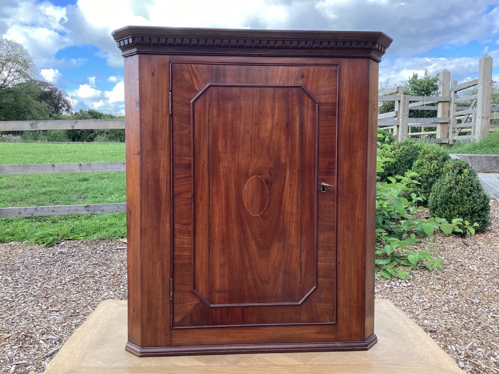 Georgian oak and mahogany corner cupboard View IV