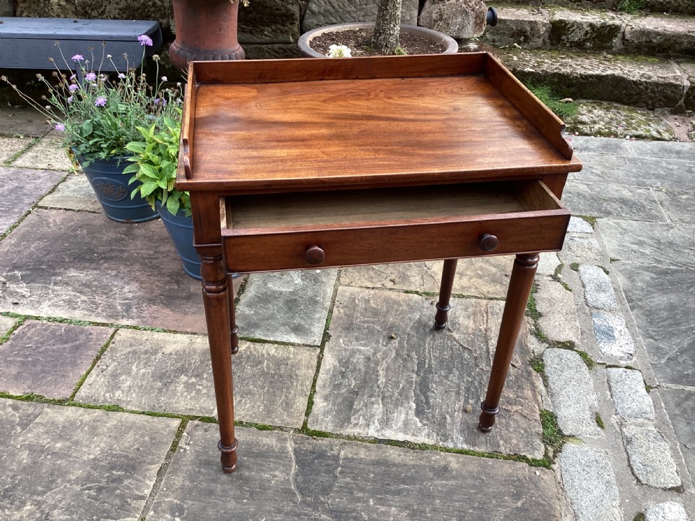 Georgian mahogany wash stand View III