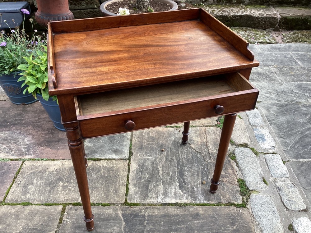 Georgian mahogany wash stand View IV