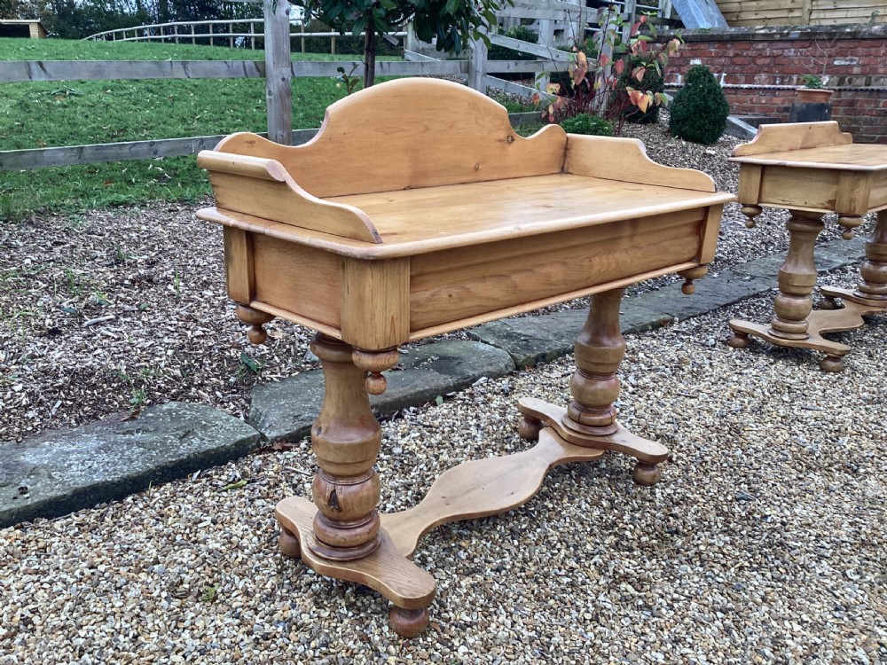 Victorian pair of pine dressing table and washstand  View III
