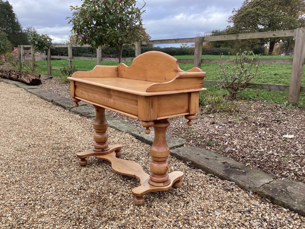 Victorian pair of pine dressing table and washstand  View IV