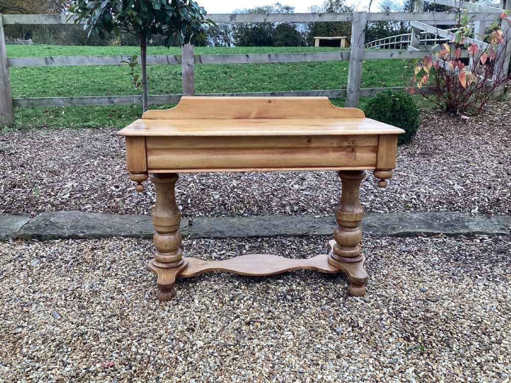 Victorian pair of pine dressing table and washstand  View V
