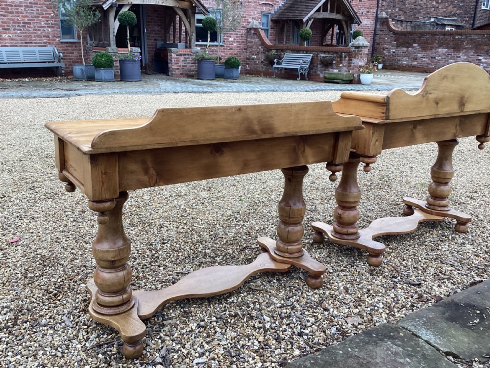 Victorian pair of pine dressing table and washstand  View XIII