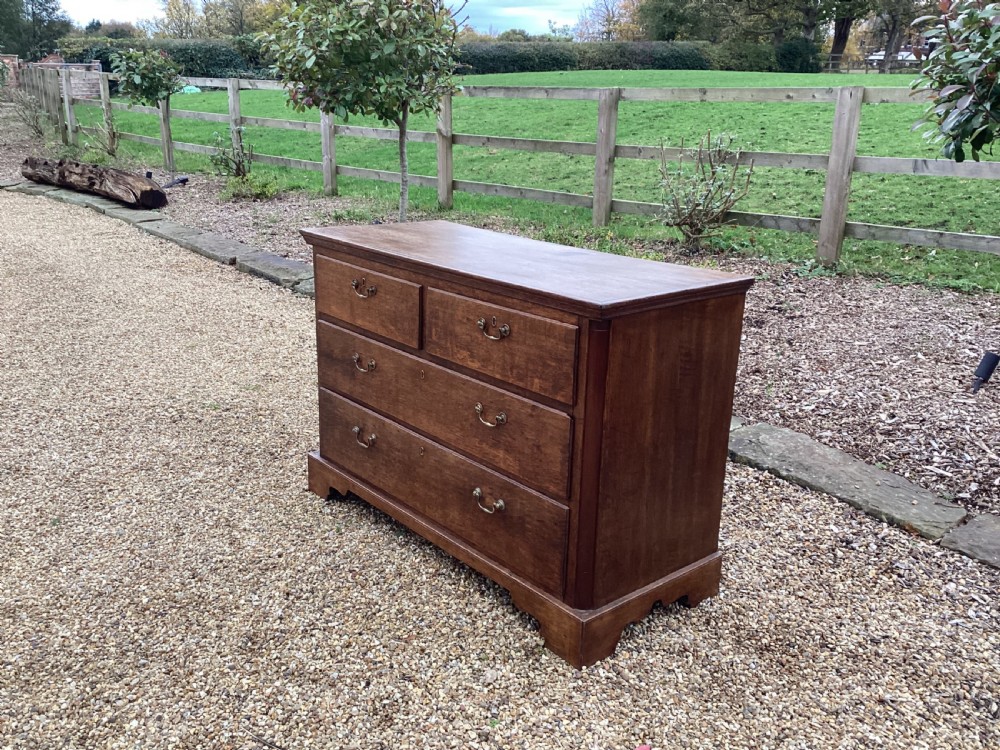 Georgian Oak chest of drawers View V