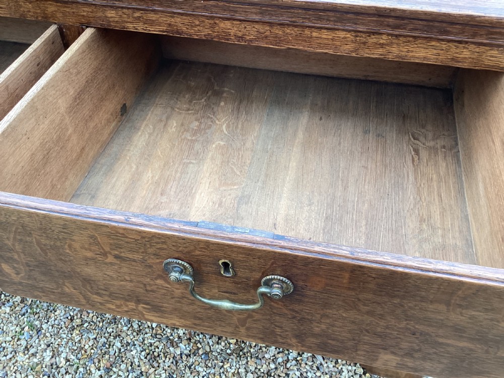 Georgian Oak chest of drawers View IX