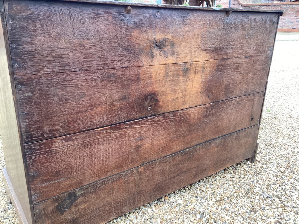 Georgian Oak chest of drawers View XIV