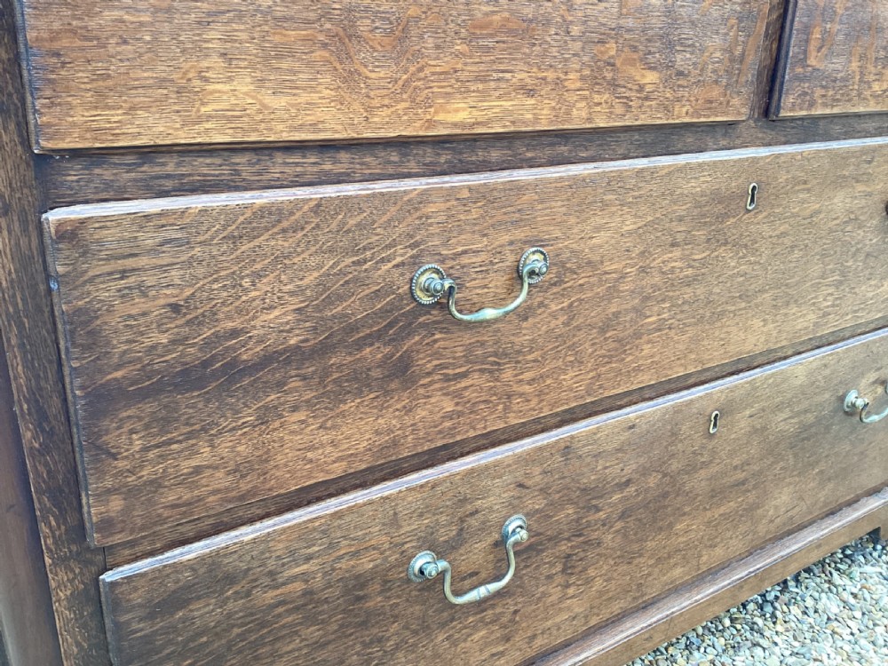 Georgian Oak chest of drawers View XV