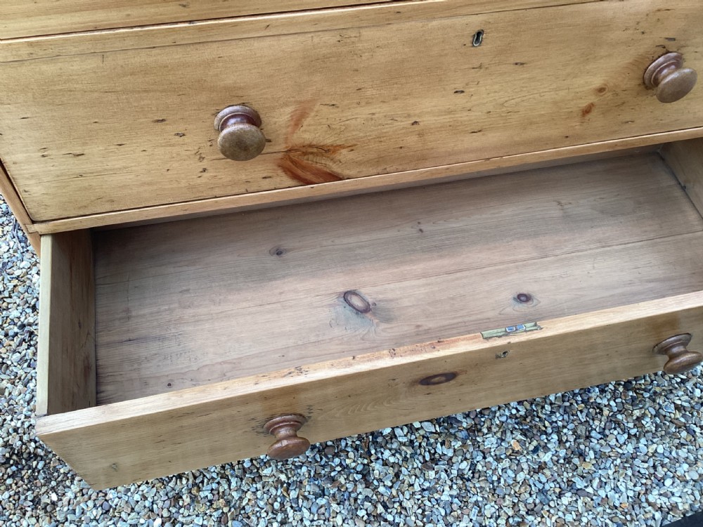 Victorian pine chest of drawers View XIII