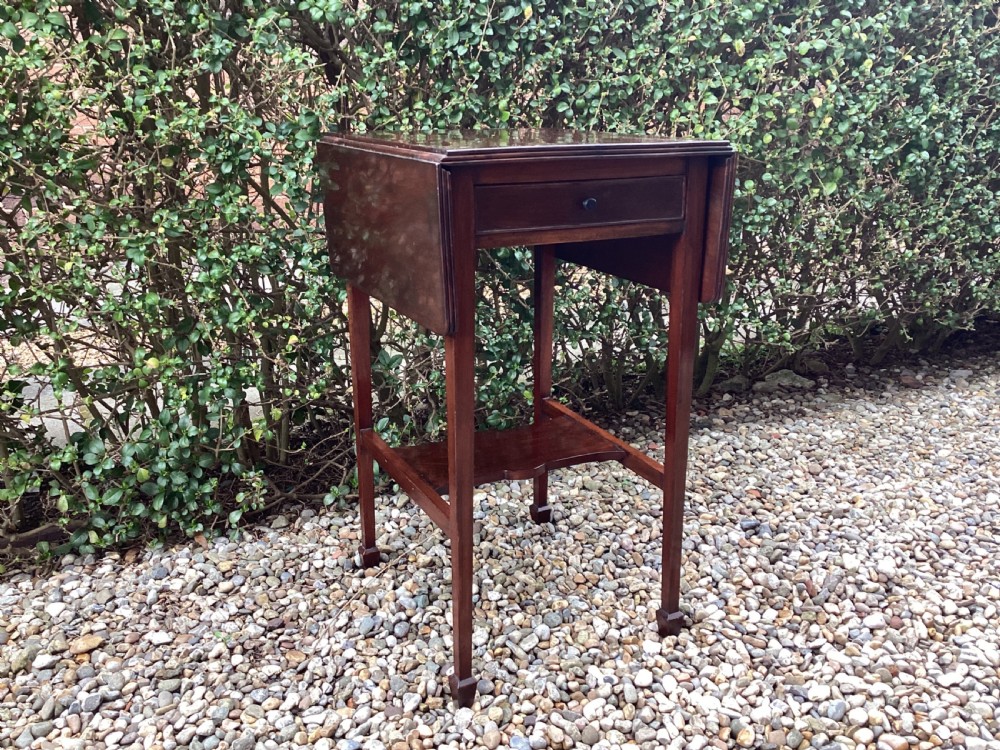 Antique Georgian mahogany side table
