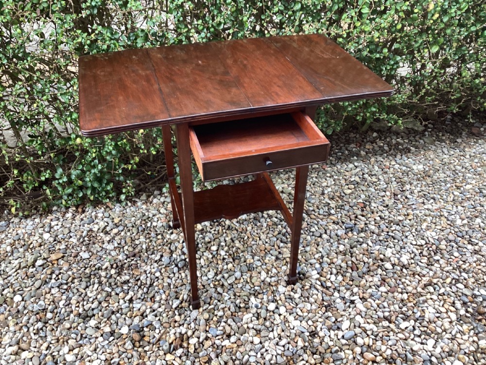 Antique Georgian mahogany side table View V