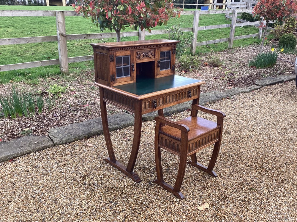 Vintage Arts and Crafts ladies writing desk 