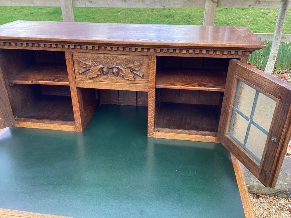 Vintage Arts and Crafts ladies writing desk  View IX