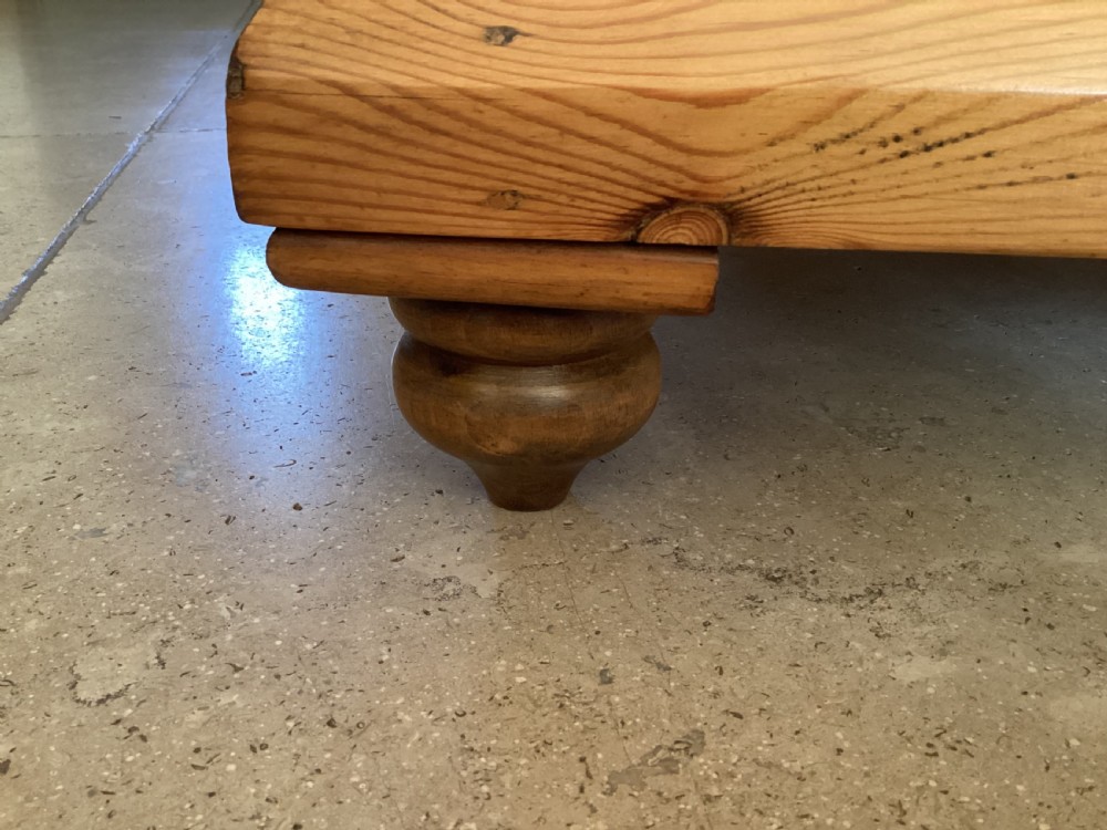 Victorian pine storage box View VIII