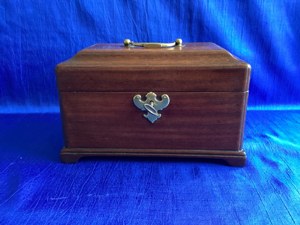Vintage Georgian mahogany tea caddy
