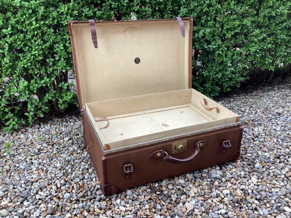 Antique Finnegans  leather and fabric travel trunk View VII