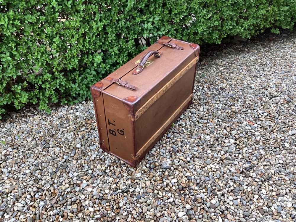 Antique Finnegans  leather and fabric travel trunk View VIII