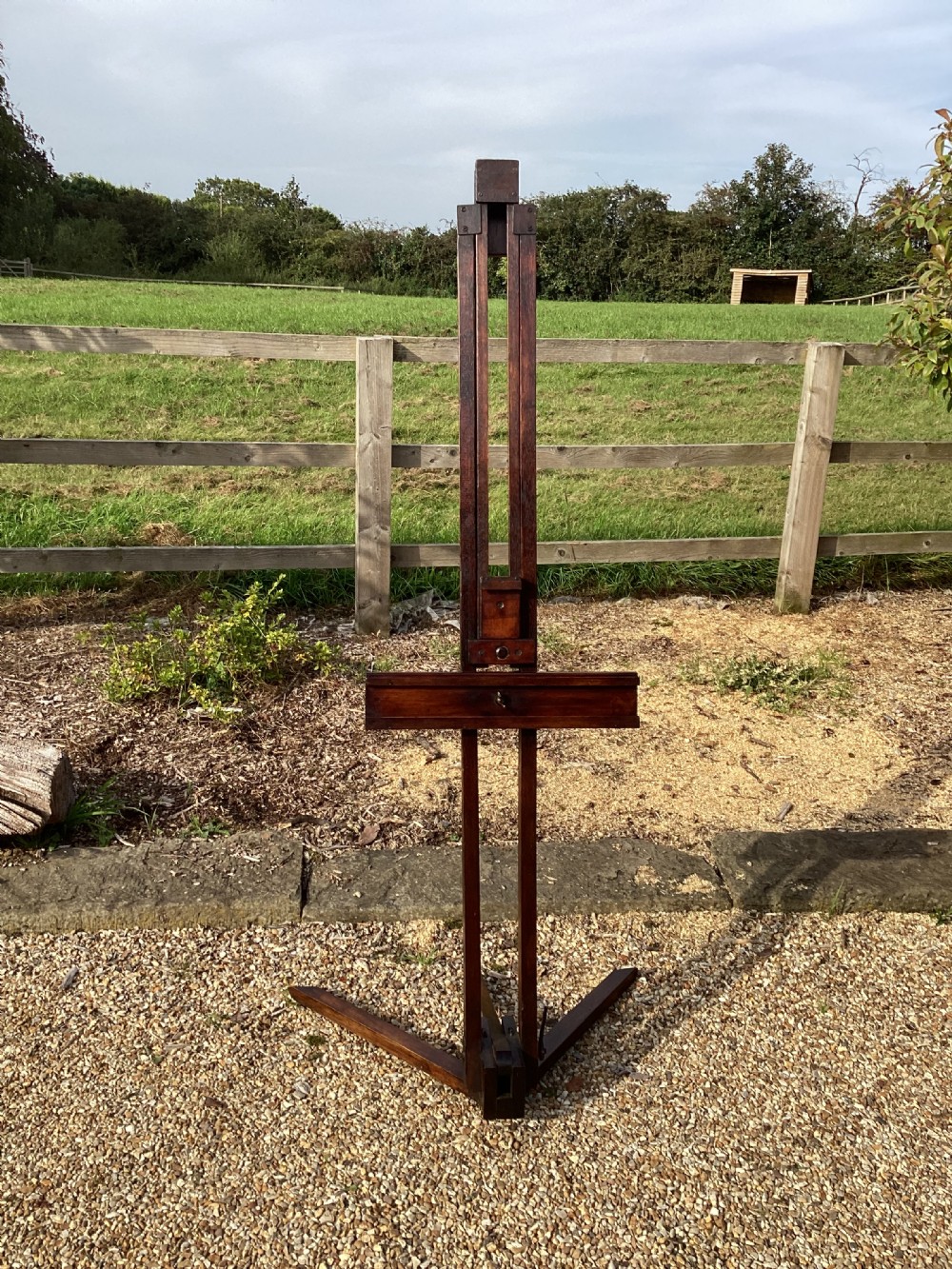 Antique Victorian mahogany studio artists easel