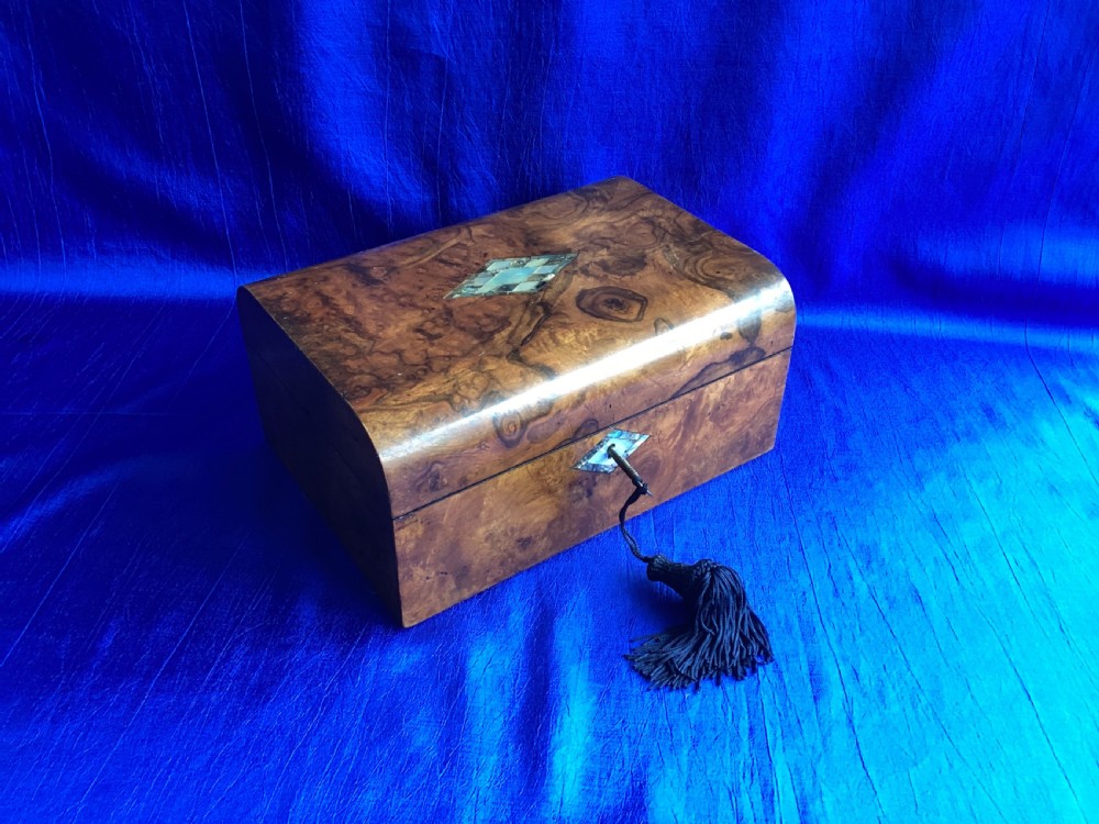 Victorian burr walnut jewellery box View V
