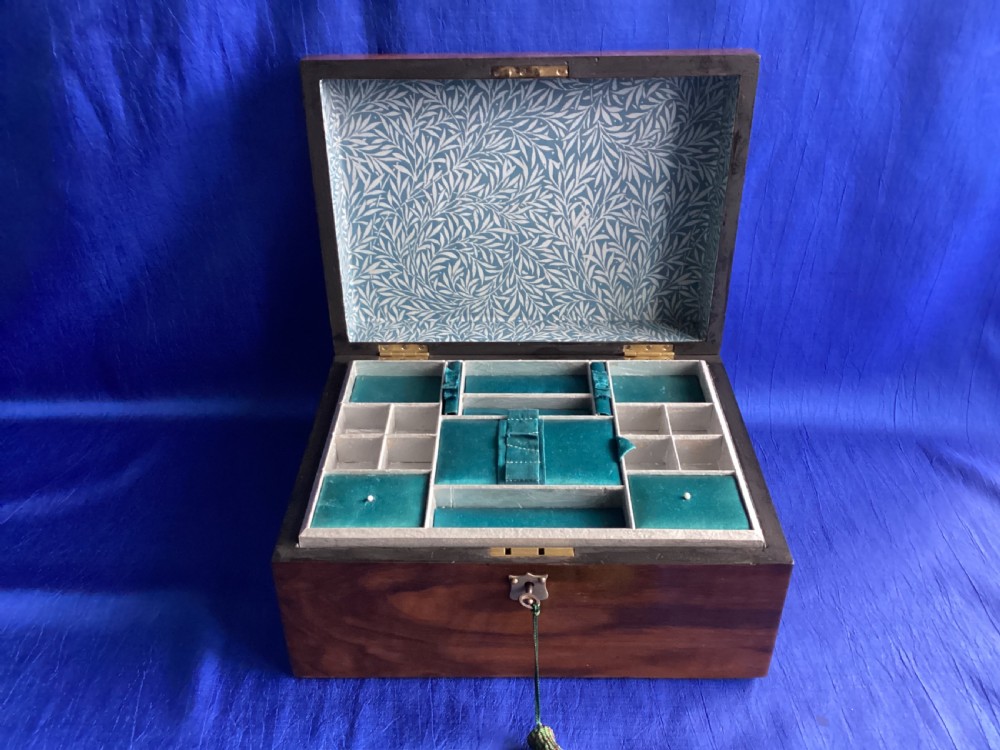 Victorian mahogany domed jewellery box View VI
