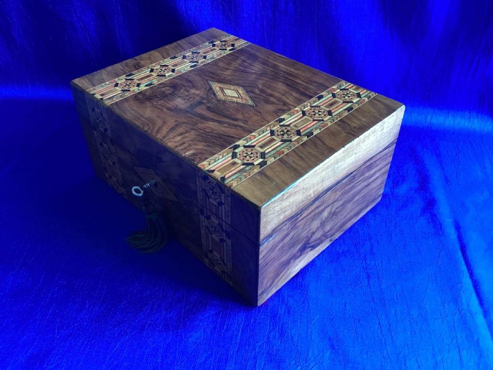 Victorian walnut parquetry jewellery/watch box View VI
