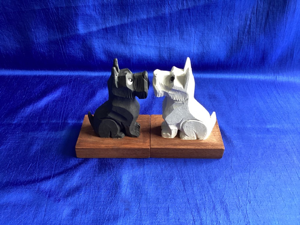 Antique set of Westie/Scottie book ends