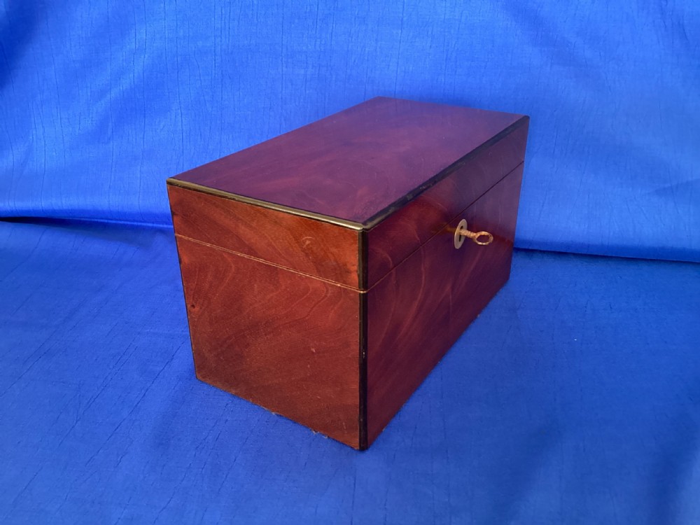 Georgian mahogany tea caddy View VI