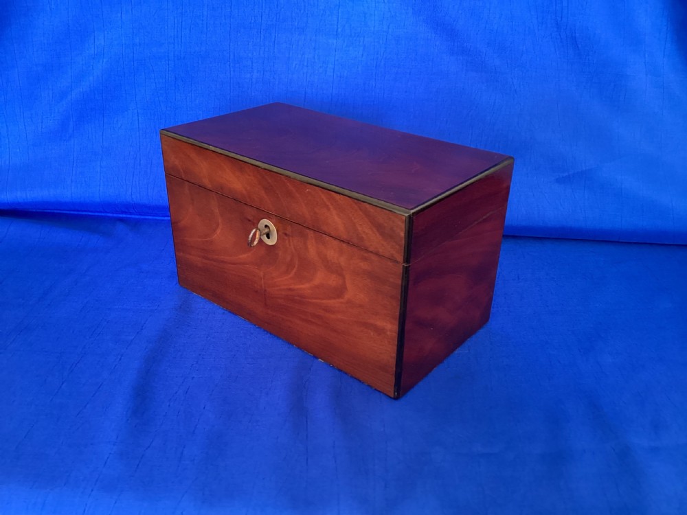 Georgian mahogany tea caddy View VII