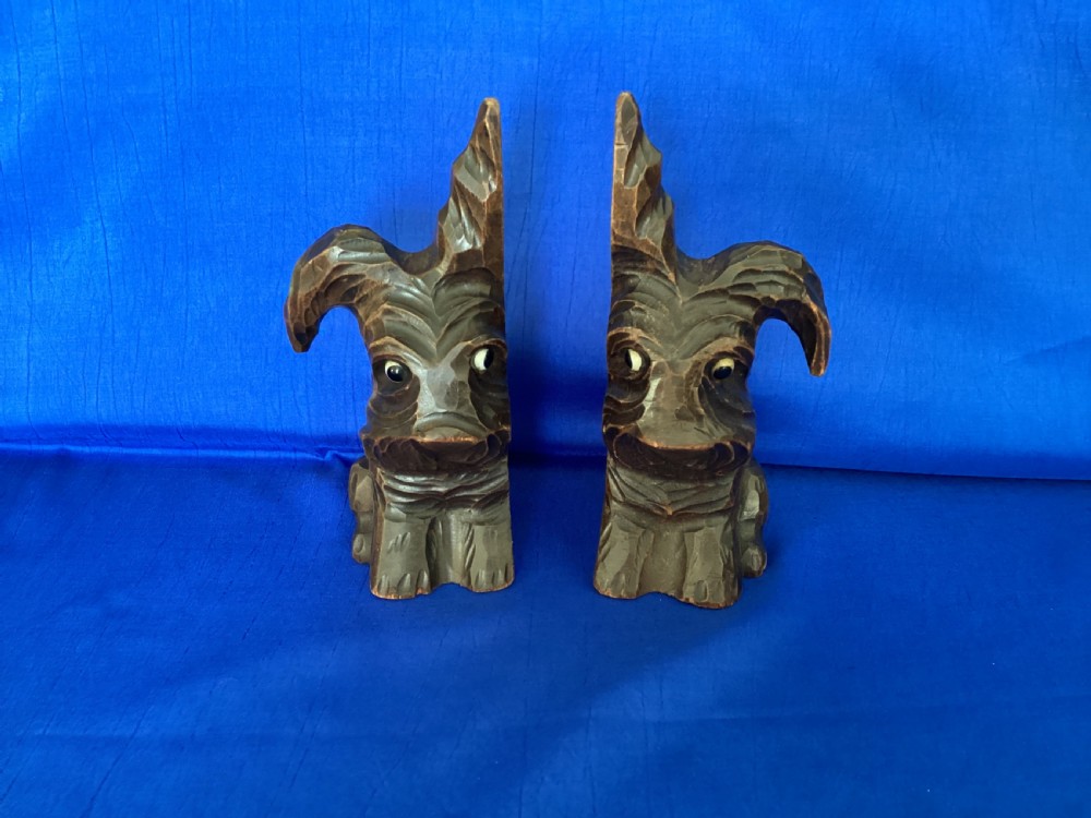 Antique pair of westie/scottie bookends