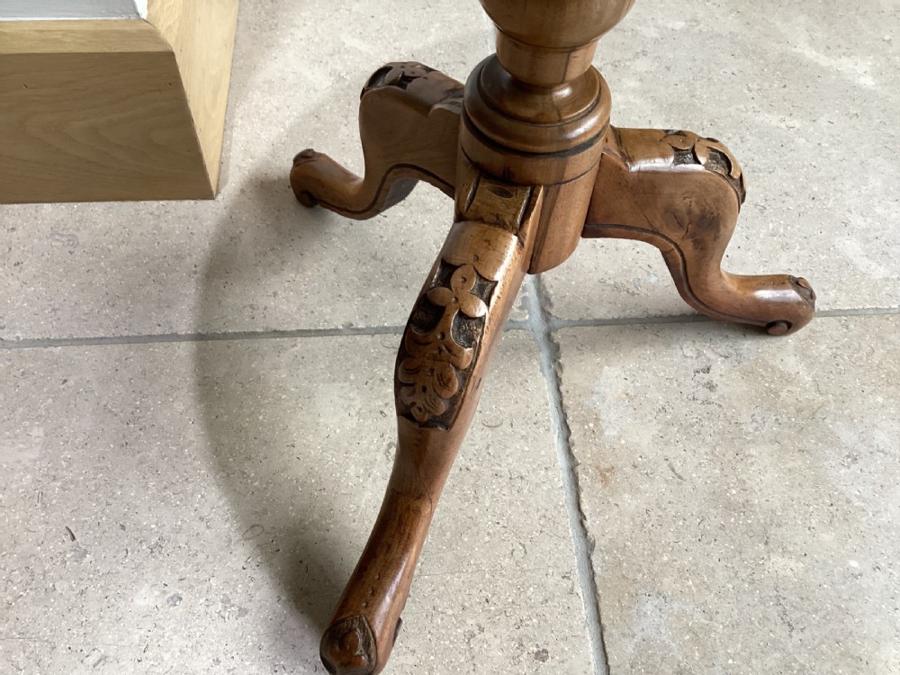 Victorian walnut wine table View IV