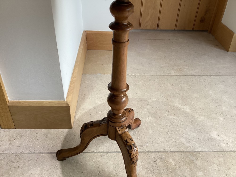 Victorian walnut wine table View VI