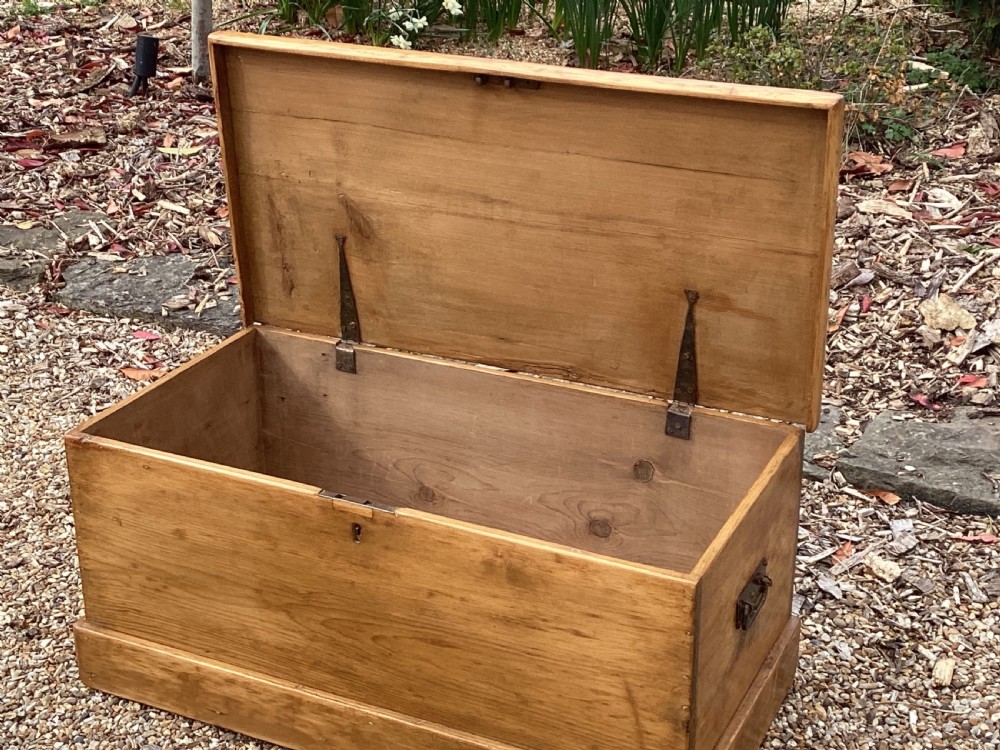 Victorian pine storage box View IX