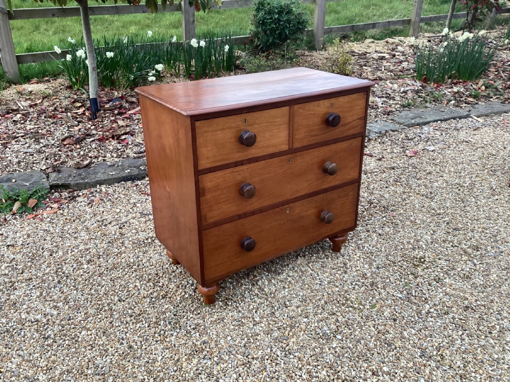 
Victorian walnut chest of drawers
 View II