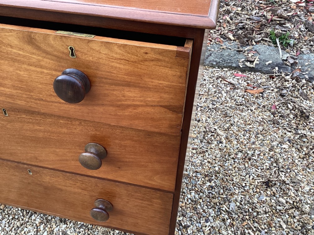 
Victorian walnut chest of drawers
 View VIII
