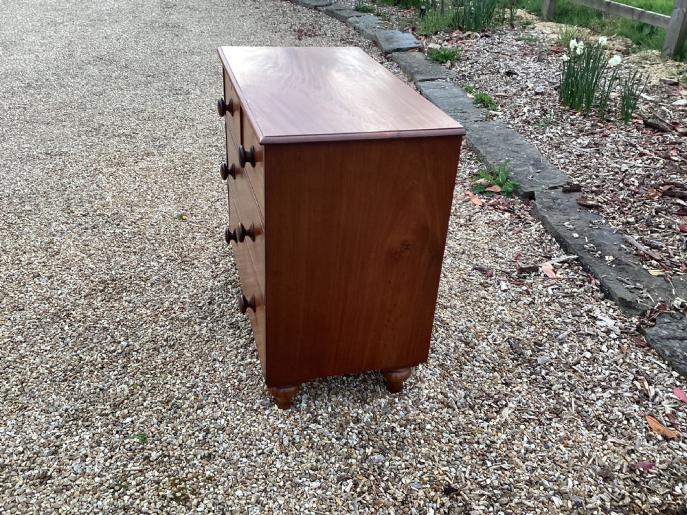 
Victorian walnut chest of drawers
 View XI