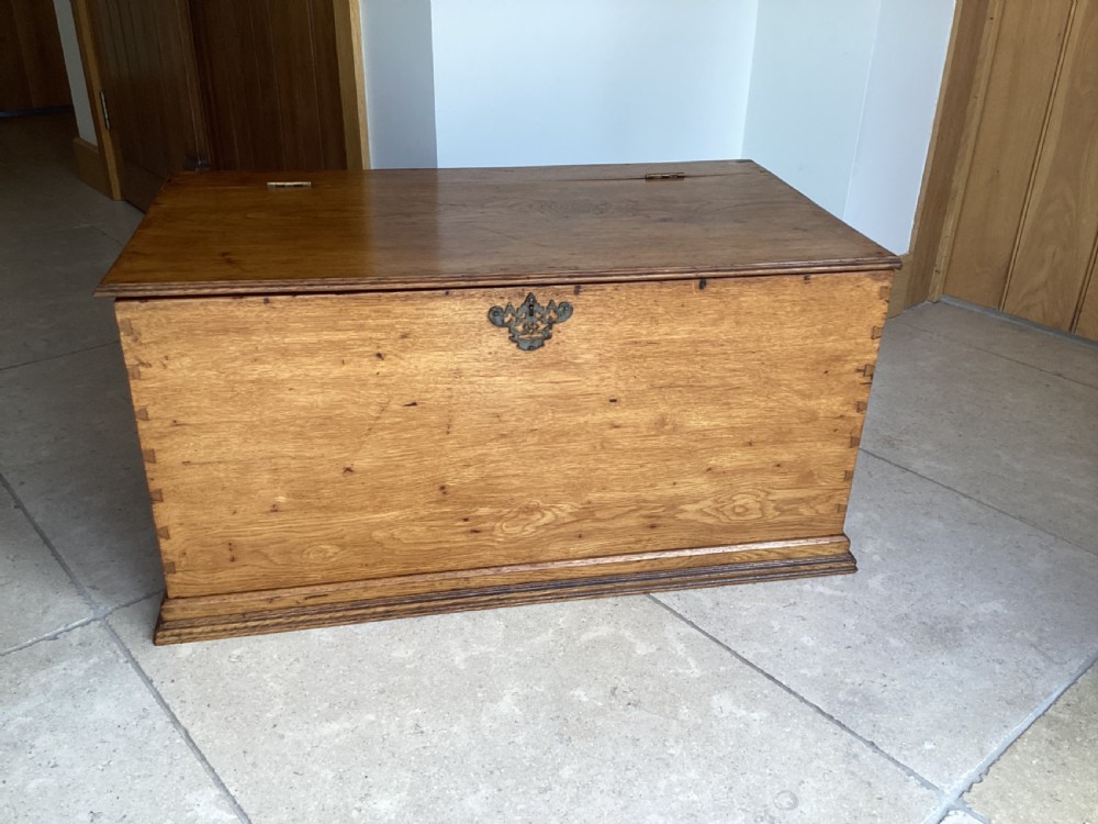 Antique Georgian oak storage box View III