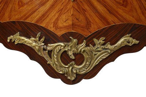 19TH CENTURY FRENCH BOMBE FRONTED LOUIS XVI STYLE COMMODE - ADDITIONAL PHOTO 2