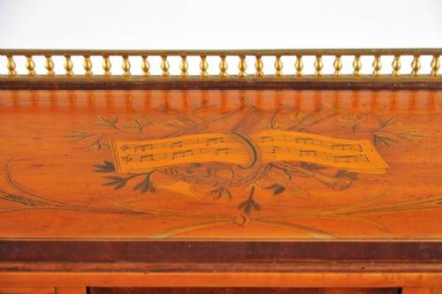 EDWARDIAN SATINWOOD CARLTON HOUSE DESK - ADDITIONAL PHOTO 1