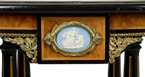 19TH CENTURY AMBOYNA CENTRE TABLE AFTER HOLLAND AND SON - ADDITIONAL PHOTO 5